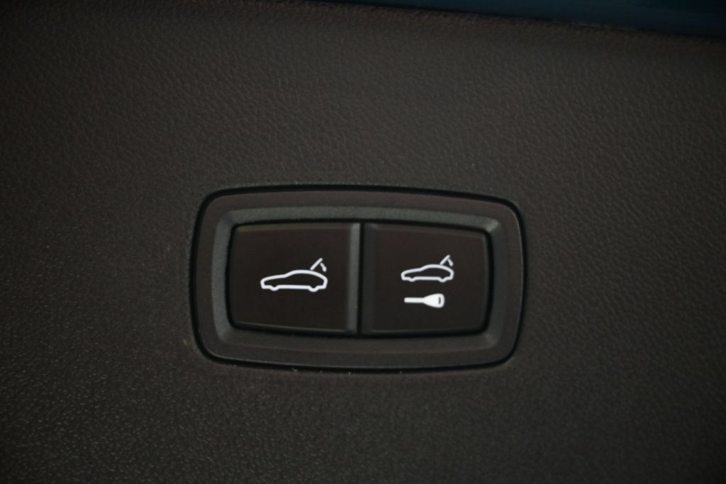 Certified 2026 Porsche Cayenne S AWD/4WD image 33