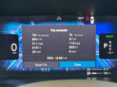 Certified 2025 Volvo XC90 T8 Plus w/ Protection Package Premier AWD/4WD image 32