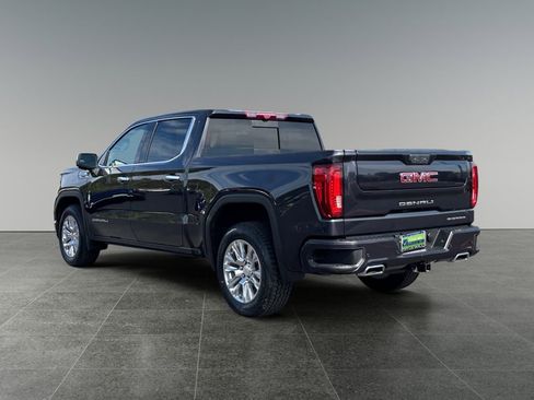 Used 2023 GMC Sierra 1500 Denali w/ Technology Package AWD/4WD image 7
