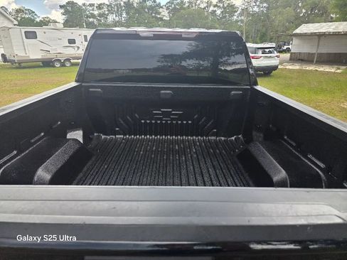 Used 2022 Chevrolet Silverado 1500 RST RWD image 7