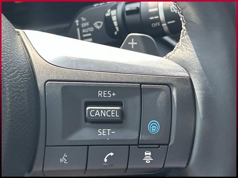Used 2023 INFINITI QX60 Sensory w/ Cargo Package FWD image 32