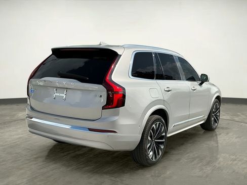 Used 2025 Volvo XC90 B6 Plus AWD/4WD image 6
