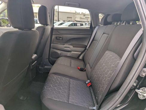 Used 2025 Mitsubishi Outlander Sport AWD image 13