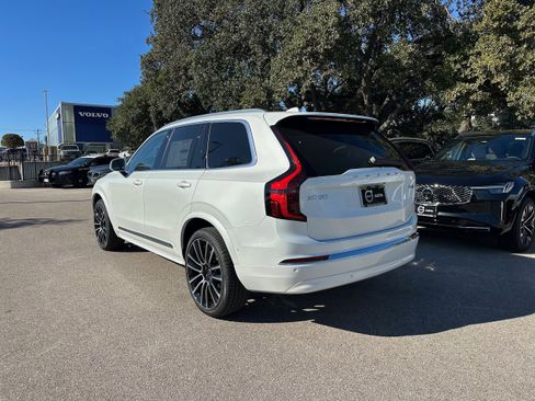 New 2026 Volvo XC90 B6 Ultra w/ Protection Package image 4