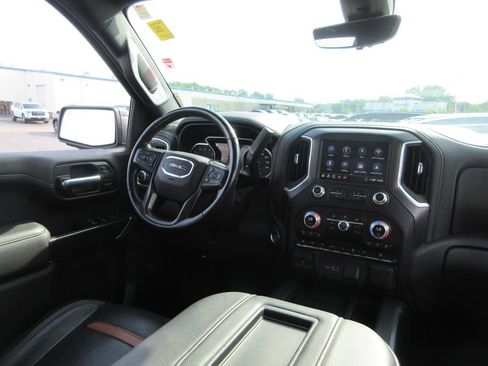 Certified 2020 GMC Sierra 1500 AT4 w/ AT4 Premium Package AWD/4WD image 29