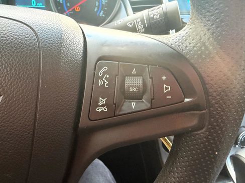 Used 2016 Chevrolet Cruze LS image 13