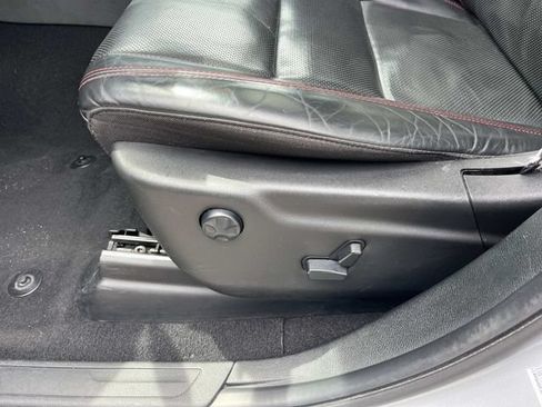 Used 2024 Dodge Durango GT RWD image 27