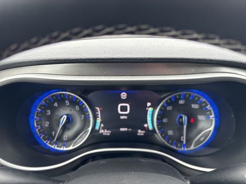 Used 2024 Chrysler Pacifica Touring-L w/ Road Tripper Package FWD image 54