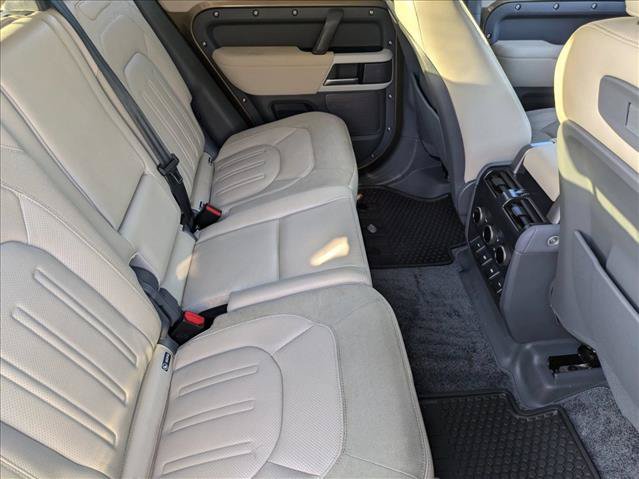 Used 2020 Land Rover Defender 110 First Edition AWD/4WD image 19