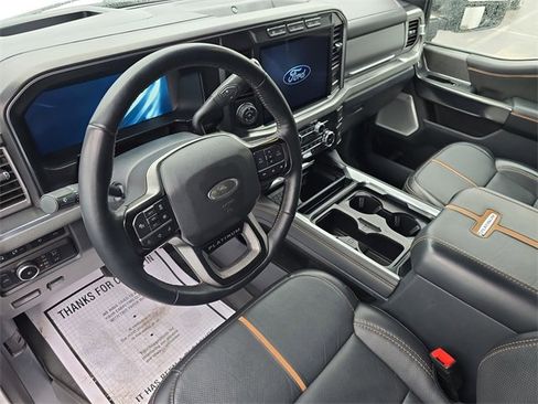 Used 2024 Ford F250 Platinum w/ FX4 Off-Road Package image 19