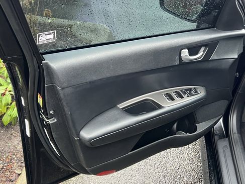 Used 2019 Kia Optima LX image 9