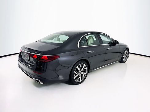 Used 2024 Mercedes-Benz E 350 4MATIC Sedan image 8