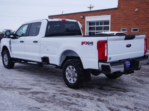 Used 2024 Ford F350 XLT w/ FX4 Off-Road Package image 3