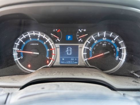 Used 2018 Toyota 4Runner TRD Off-Road Premium AWD/4WD image 19