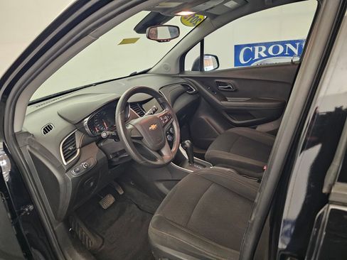 Used 2019 Chevrolet Trax LS w/ LPO, Protection Package FWD image 3
