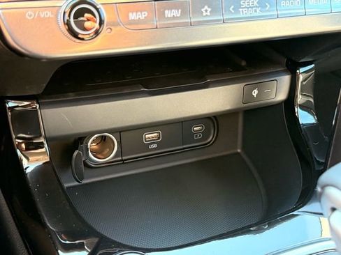 New 2026 Kia Seltos SX AWD/4WD image 24