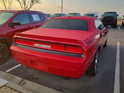 Used 2013 Dodge Challenger R/T w/ Electronics Convenience Group image 3