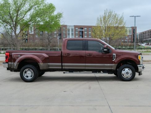 Used 2017 Ford F350 Lariat w/ Lariat Ultimate Package image 16