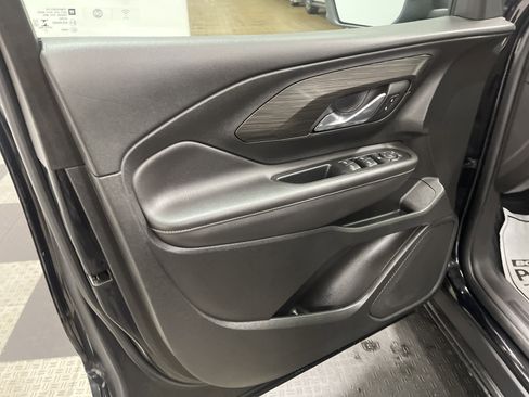 Used 2022 GMC Terrain SLE image 10