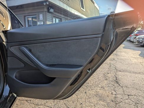 Used 2021 Tesla Model 3 Long Range AWD/4WD image 17