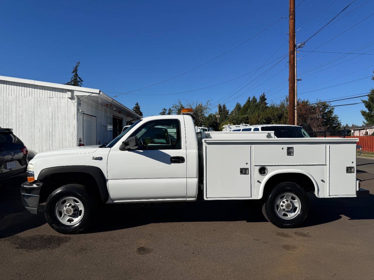 Used 2002 Chevrolet Silverado 2500 2WD Regular Cab image 2