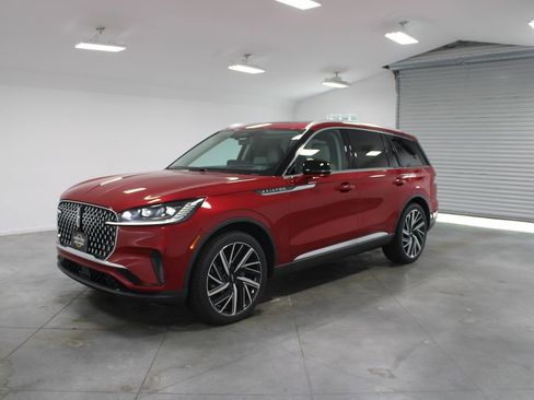 New 2026 Lincoln Aviator Reserve AWD/4WD image 3