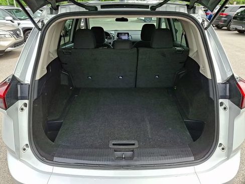 Used 2024 Nissan Rogue S AWD/4WD image 31