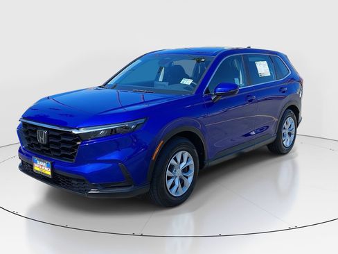Used 2023 Honda CR-V LX image 3