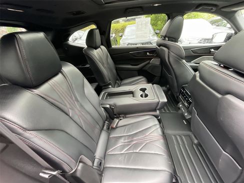 Used 2022 Acura MDX Type S AWD/4WD image 23