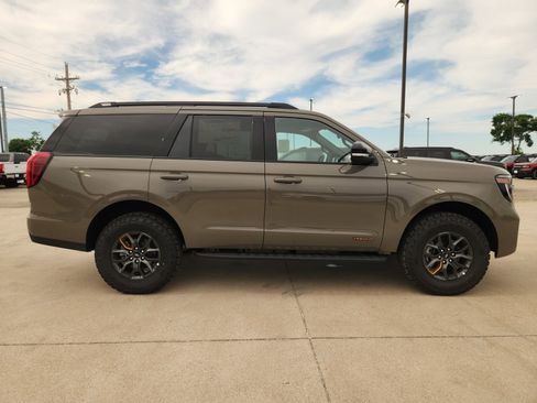 New 2026 Ford Expedition Tremor AWD/4WD image 7