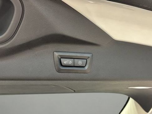 Used 2026 BMW X7 xDrive40i AWD/4WD image 35