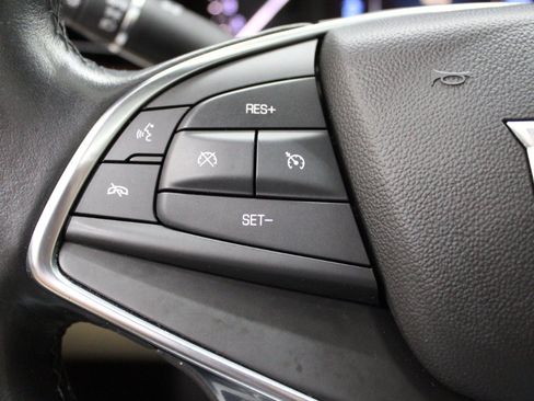 Used 2019 Cadillac XT5 Luxury FWD image 24