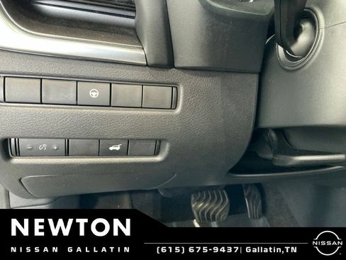 Used 2023 Nissan Rogue SV w/ SV Premium Package AWD/4WD image 33
