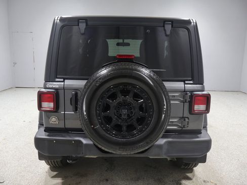 Certified 2022 Jeep Wrangler Sport AWD/4WD image 4