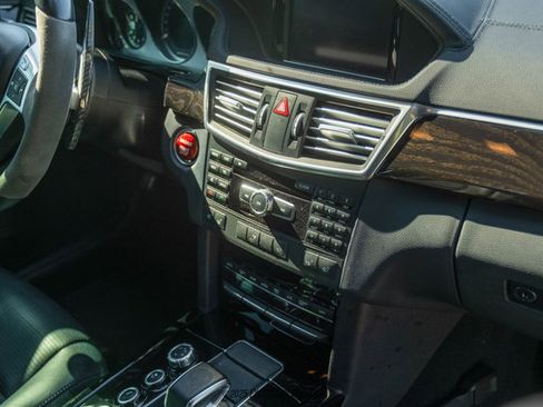 Used 2013 Mercedes-Benz E 63 AMG Wagon image 52