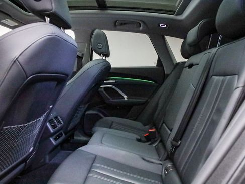 Certified 2025 Audi Q5 Premium w/ Convenience Package image 20