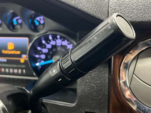 Used 2014 Ford F250 Lariat w/ Chrome Package AWD/4WD image 31