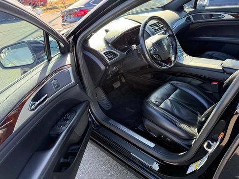 Used 2017 Lincoln MKZ Reserve w/ Climate Package image 8