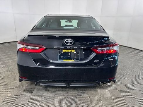 Used 2024 Toyota Camry SE image 4