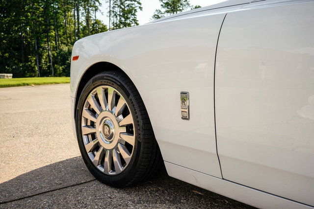 Used 2020 Rolls-Royce Phantom Sedan RWD image 71