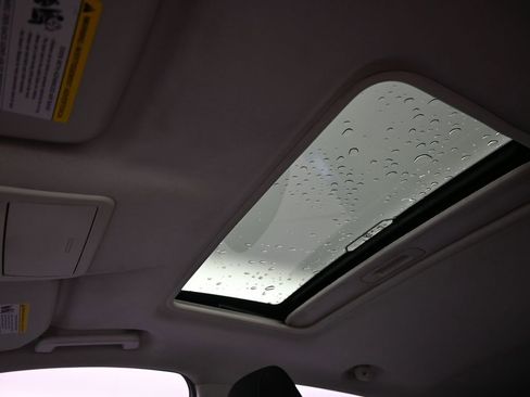 Certified 2020 Ford EcoSport SE image 14