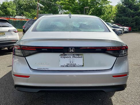 Certified 2024 Honda Accord LX image 5