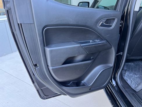 Used 2022 Chevrolet Colorado ZR2 w/ ZR2 Midnight Special Edition AWD/4WD image 22