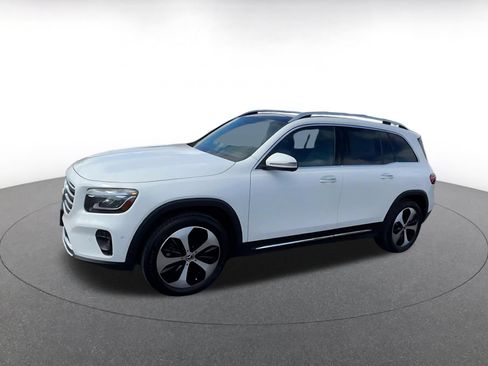 Used 2025 Mercedes-Benz GLB 250 4MATIC image 6