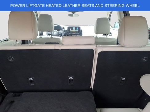 Used 2023 Nissan Pathfinder SL image 17