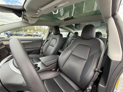 Used 2022 Tesla Model 3 Performance image 10