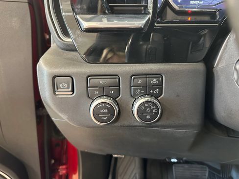 Used 2022 GMC Sierra 1500 SLT AWD/4WD image 22