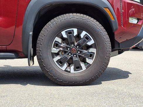 Used 2024 Nissan Frontier PRO-4X w/ Technology Package AWD/4WD image 8