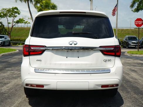 Used 2024 INFINITI QX80 Sensory AWD/4WD image 10