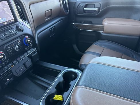 Used 2023 Chevrolet Silverado 2500 High Country image 26